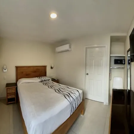 Hotel Baja-3