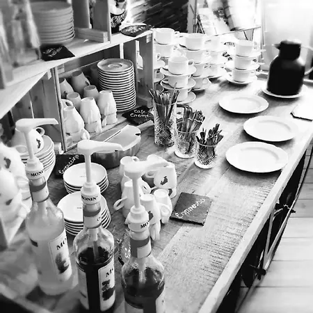 Hagen'S Hotel "Eat & Meet" Restaurant Bar Lounge-3
