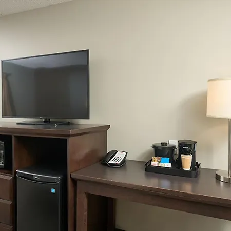 Canad Inns Destination Centre Club Regent Casino Hotel-2