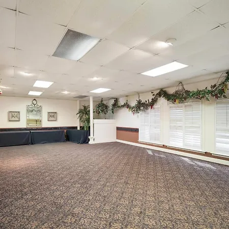 Quality Inn & Suites Lufkin-2