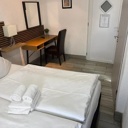 Hotel Rhein INN-3
