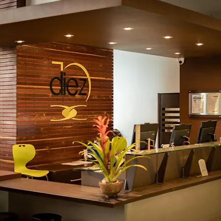 Diez Hotel Categoría Colombia-3