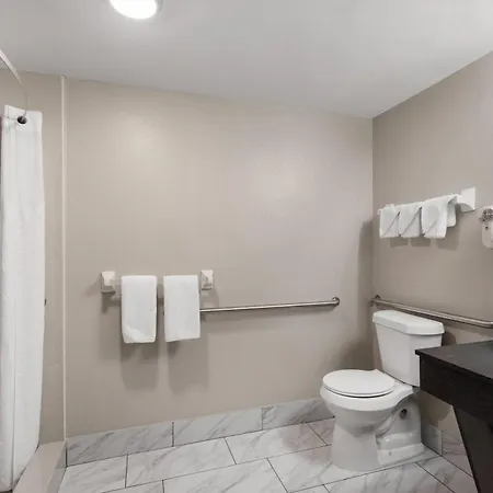 Days Inn By Wyndham Phenix City Near Fort Benning-2