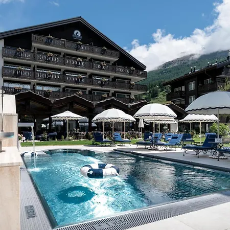 Le Mirabeau Resort & Spa-3