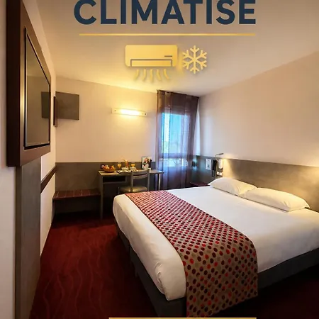 Brit Hotel Les Evens-2