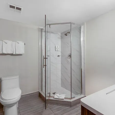 Quality Inn & Suites-3
