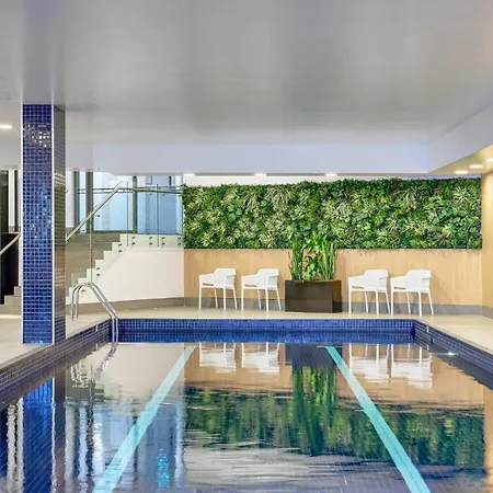 Meriton Suites Campbell Street, Sydney-2