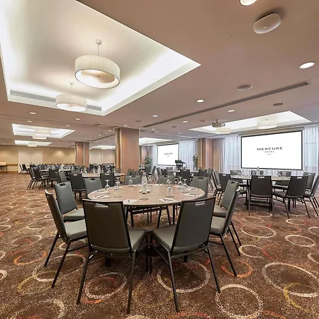 Mercure Perth-2