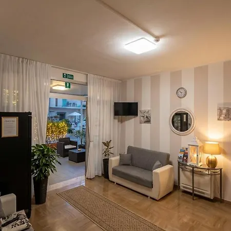 B&B - Meuble' - Hotel " Cordiale "-2