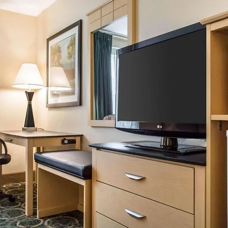 Quality Inn Geneseo-2