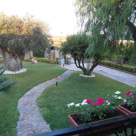 B&B Villa Lura Pompei-3