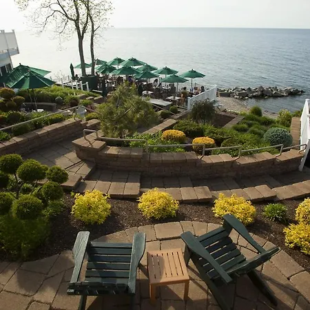 The Lakehouse Inn Geneva-2
