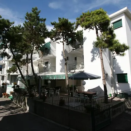 Hotel Garden-3