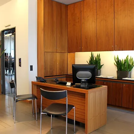 Venusberghotel-2