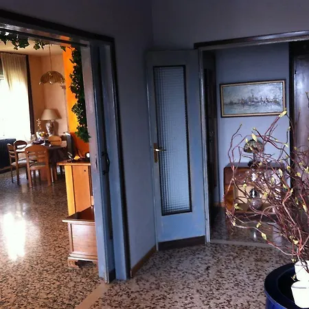 Guest House Villa De Ros-3