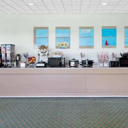 Super 8 By Wyndham Hope-3