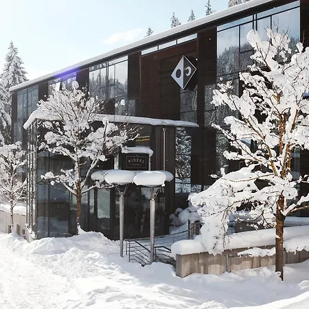Riders Hotel-3