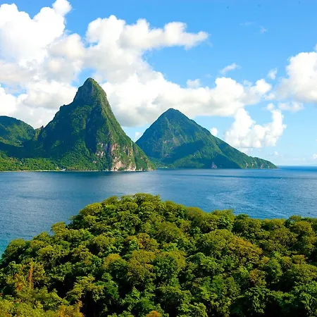 Jade Mountain-3
