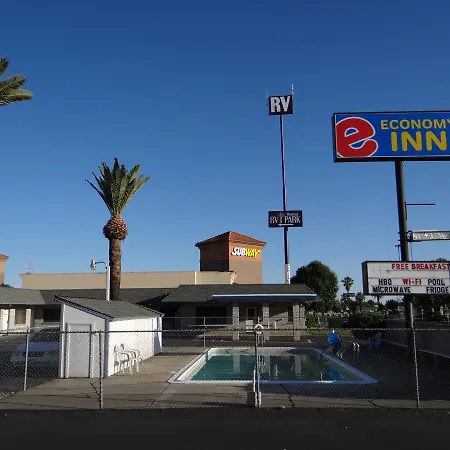 Economy Inn-3