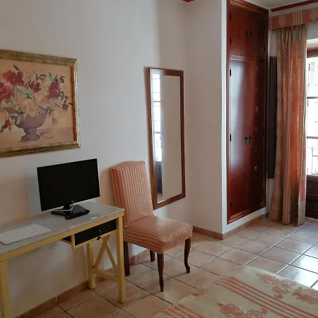 Hostal Maestre-3