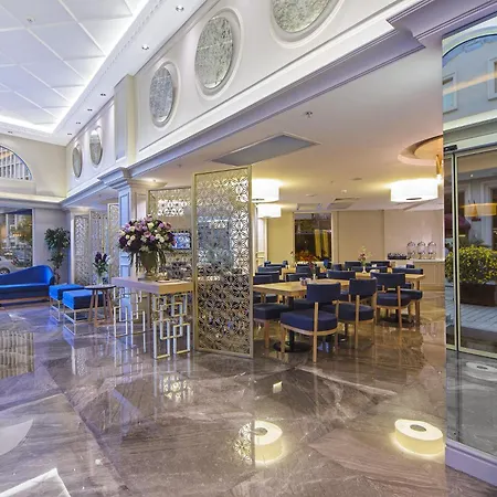 History Hotel-2