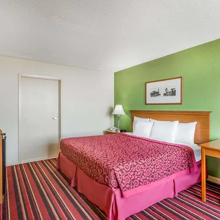 Days Inn By Wyndham Blacksburg Conference Center-2