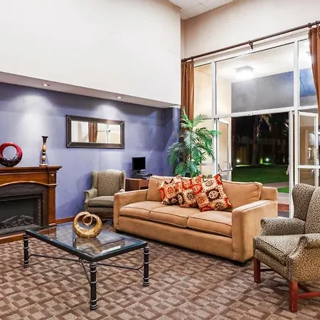 Days Inn By Wyndham Bakersfield-2