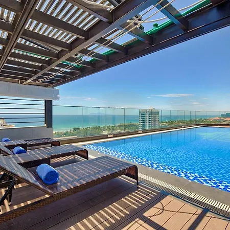 Cosmos Hotel Danang-2