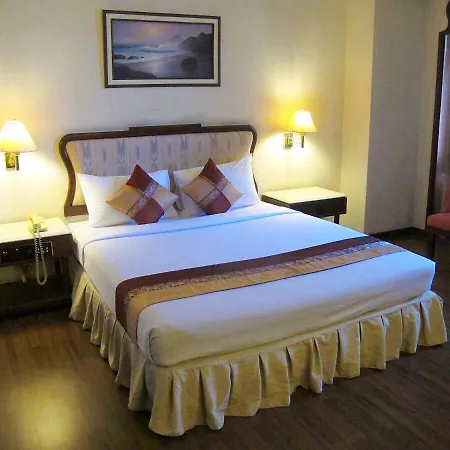 Lee Gardens Hotel-2