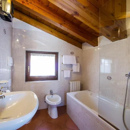 Hotel Chalet Joli-2
