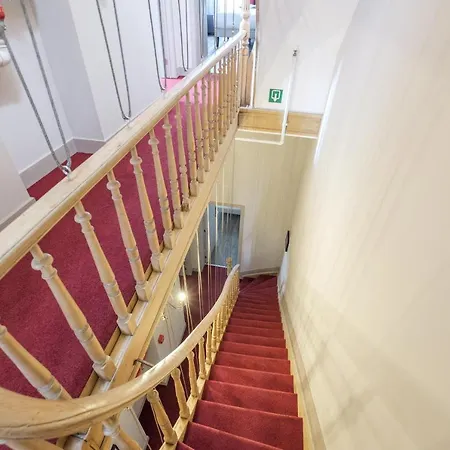Best Budget Rooms - Brussels Centre-2