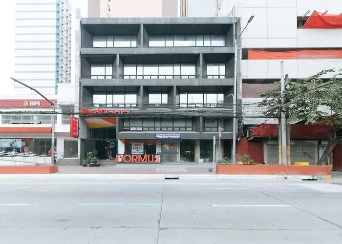 Reddoorz Hostel @ Dormus Espana Manila