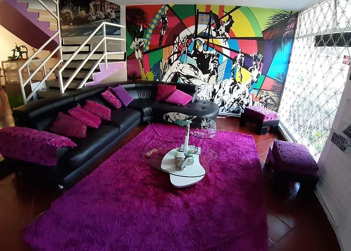 Hotel Comic City