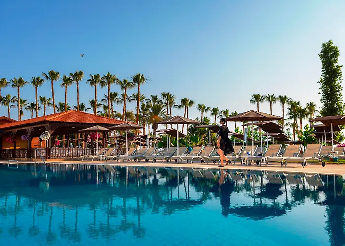 Cavo Maris Beach Hotel & Suites Protaras