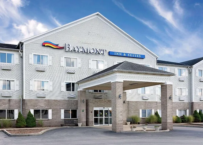 Baymont By Wyndham Lawrenceburg Hotel