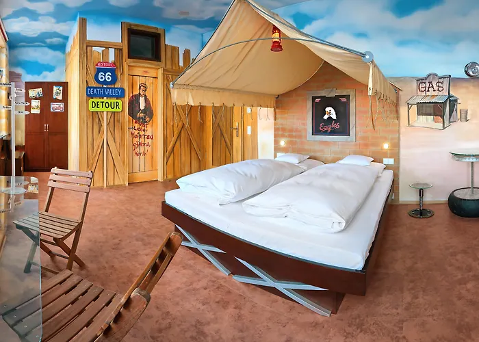 V8 HOTEL Classic Motorworld Region Stuttgart