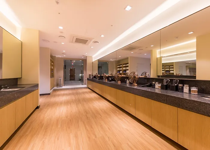 Days Hotel & Suites By Wyndham Incheon Airport