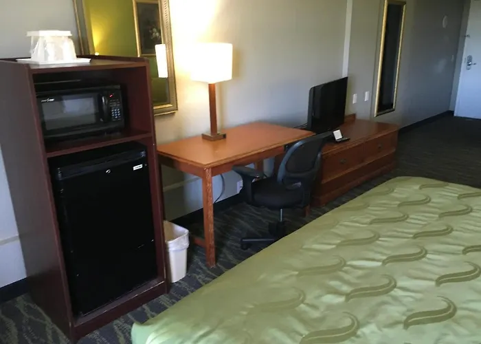 Quality Inn & Suites Winter Park Village Area