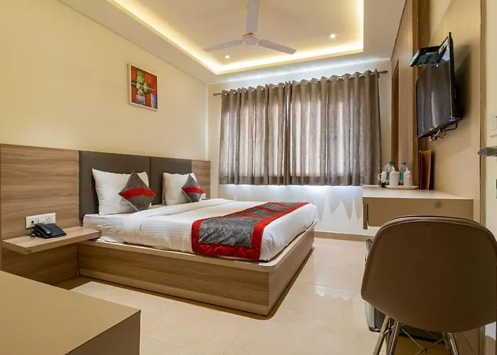 Hotel Tripple Tree - Near Ganga Ram & Blk Hospital - Karol Bagh New Delhi