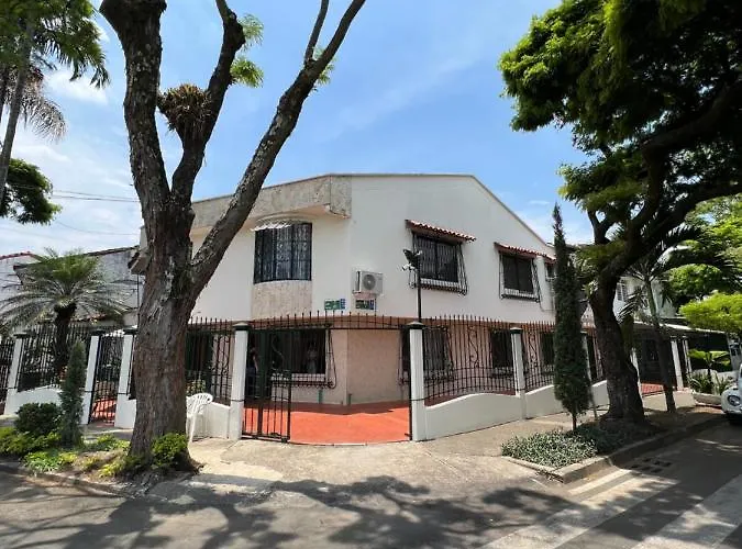 Casa Hotel Flor Del Valle Cali