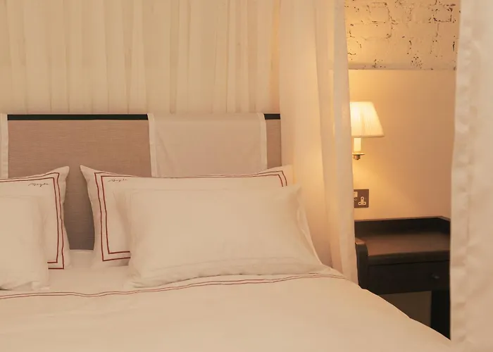 Magda Boutique Rooms London