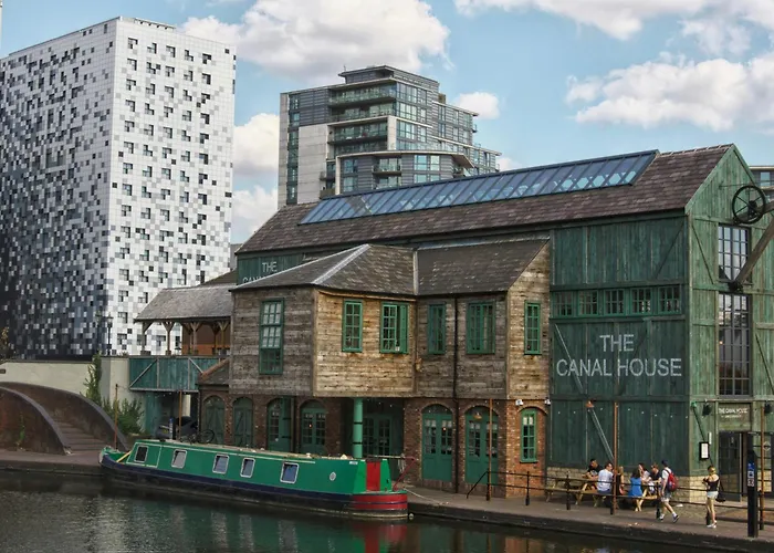 The Mini Hotel -Birmingham City-Free Breakfast