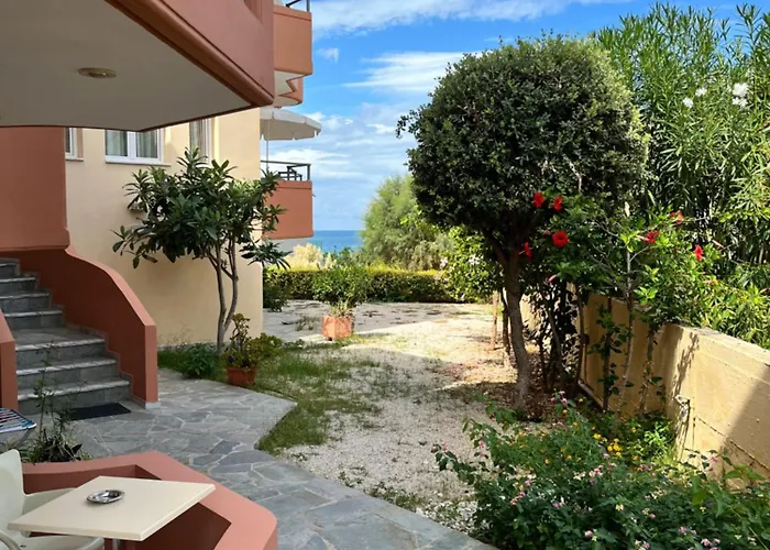 Iolkos Hotel Apartments Kato Daratso
