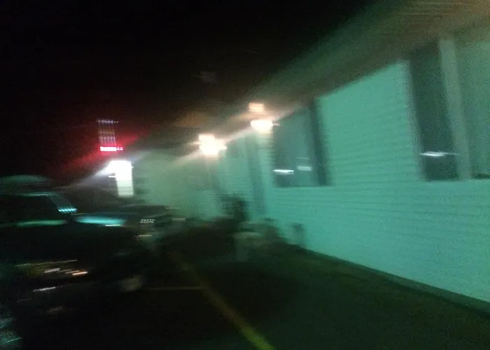 Road Runner Motel