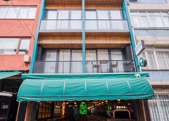 Elephant In The Room Istanbul