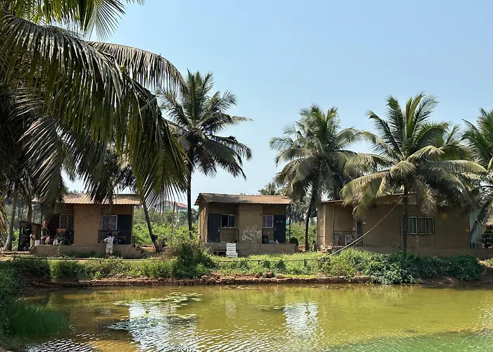 Om Lake Resort Arambol