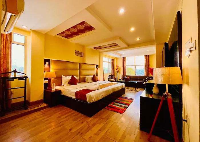 The Reo Twist, Haridwar Hotel