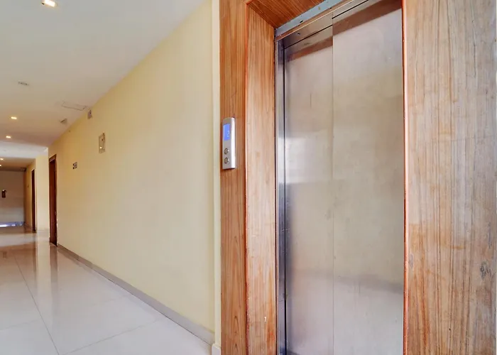 Super Townhouse Ernakulam North Hotel Kochi