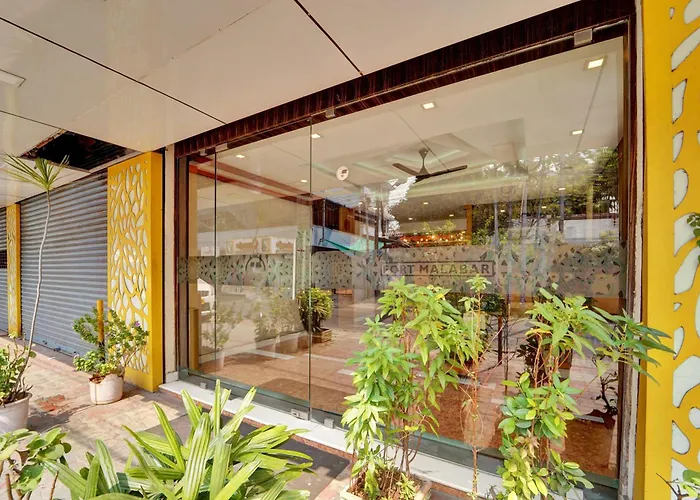 Super Townhouse Ernakulam North Hotel Kochi