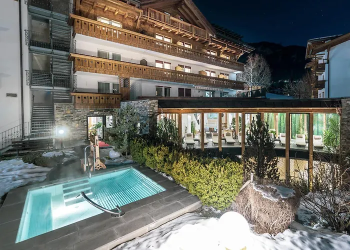 Hotel Gran Paradis Campitello di Fassa